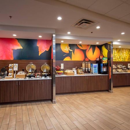 Fairfield Inn & Suites By Marriott Edmonton North מראה חיצוני תמונה
