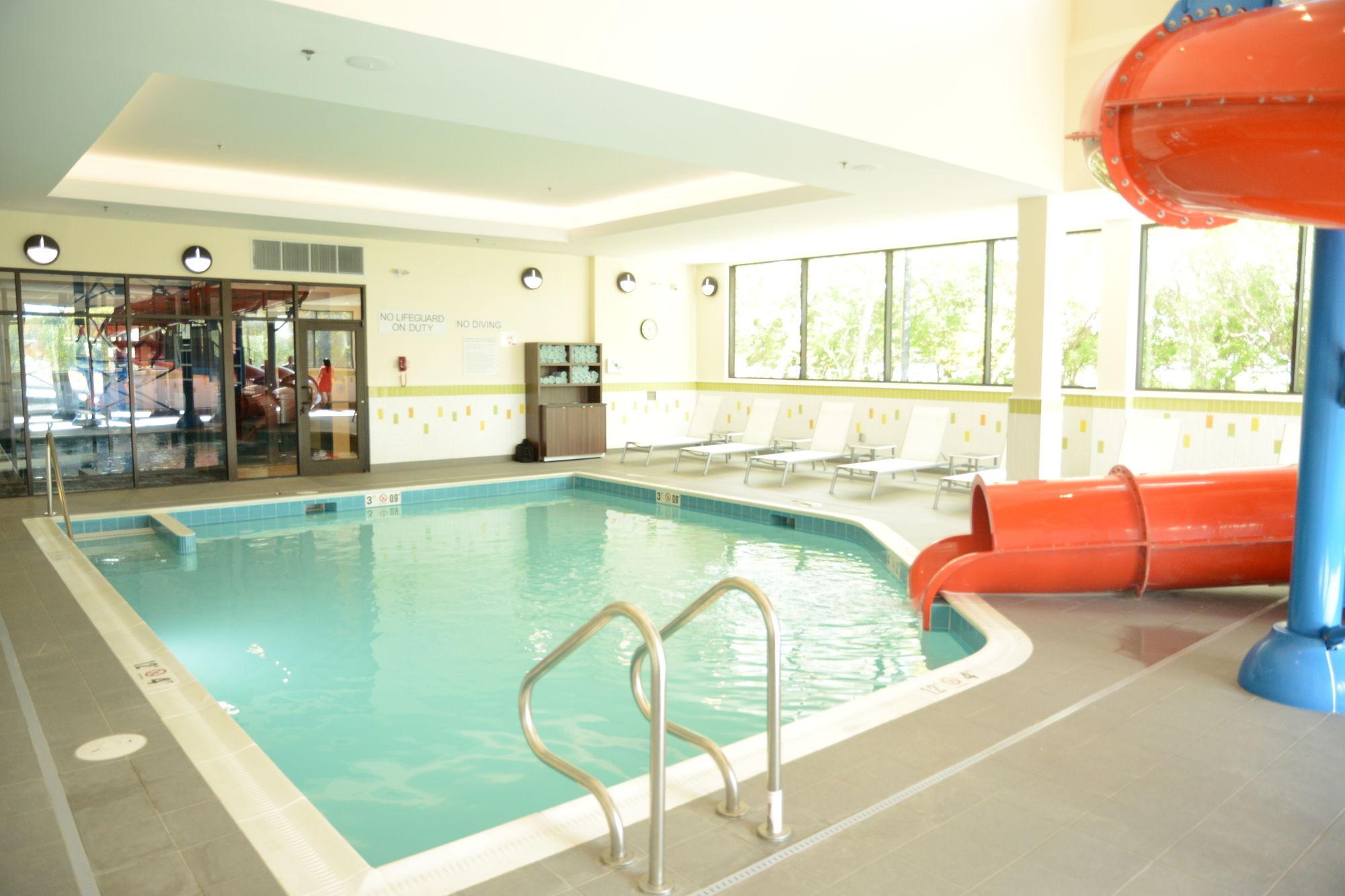 Fairfield Inn & Suites By Marriott Edmonton North מראה חיצוני תמונה