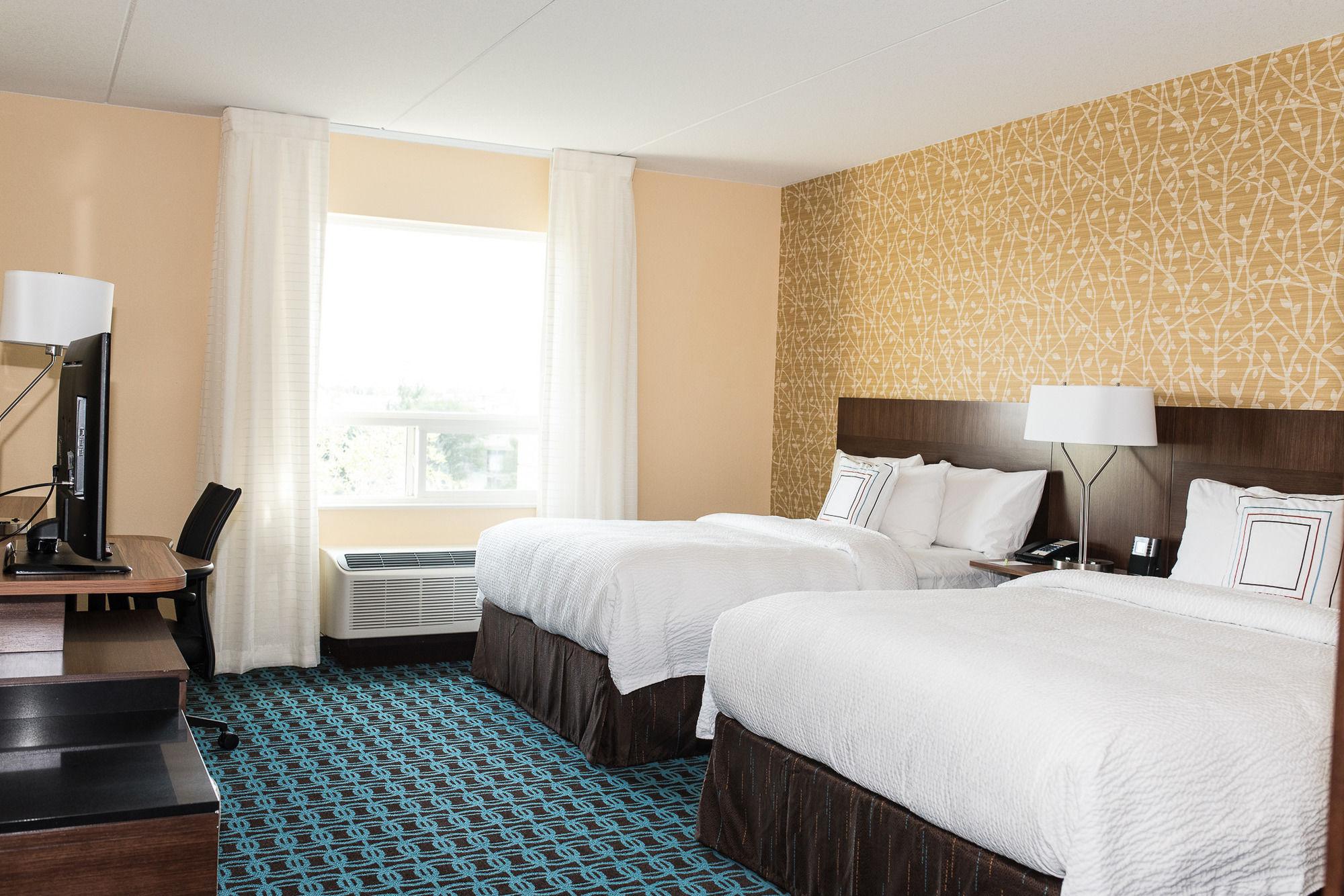 Fairfield Inn & Suites By Marriott Edmonton North מראה חיצוני תמונה