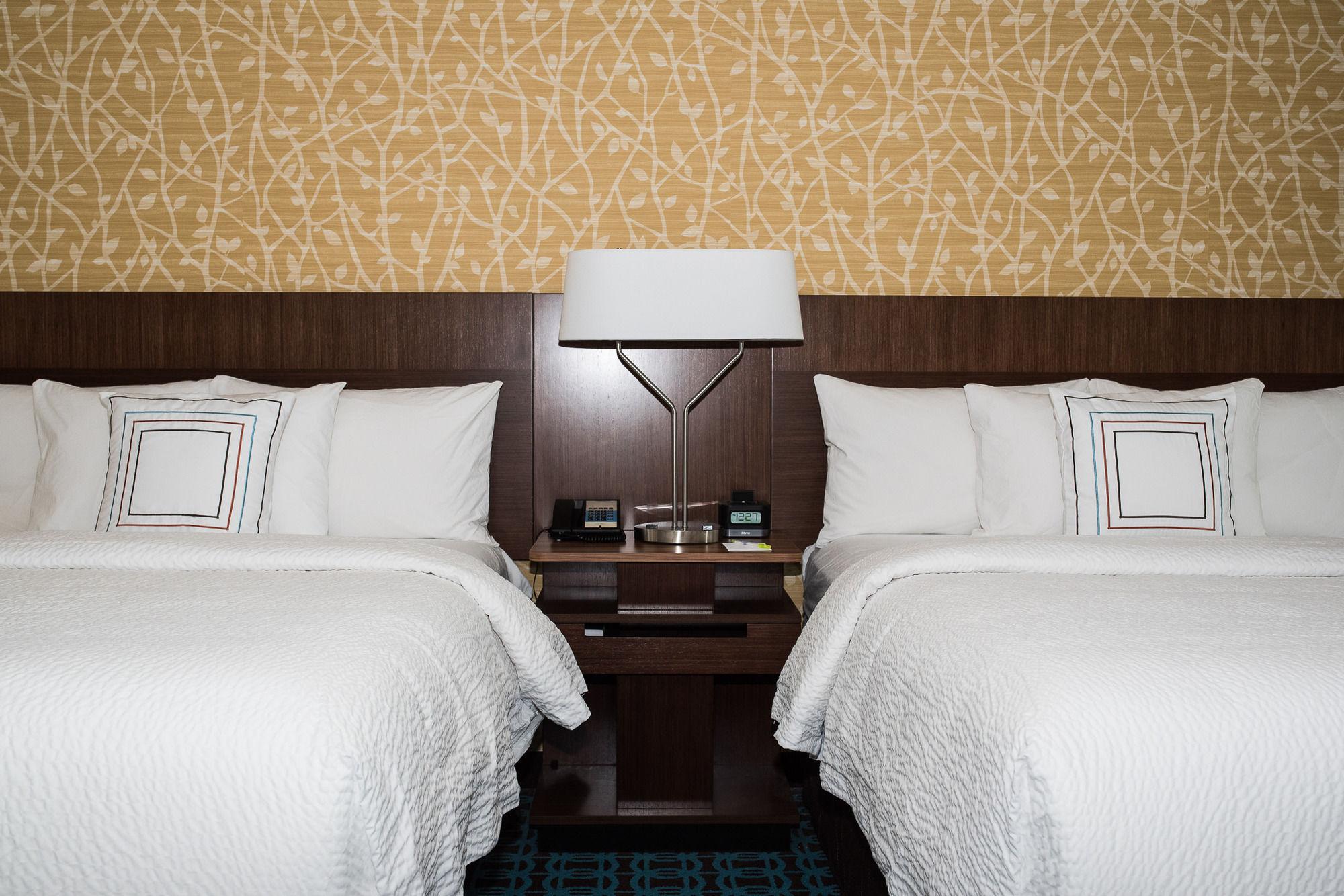 Fairfield Inn & Suites By Marriott Edmonton North מראה חיצוני תמונה
