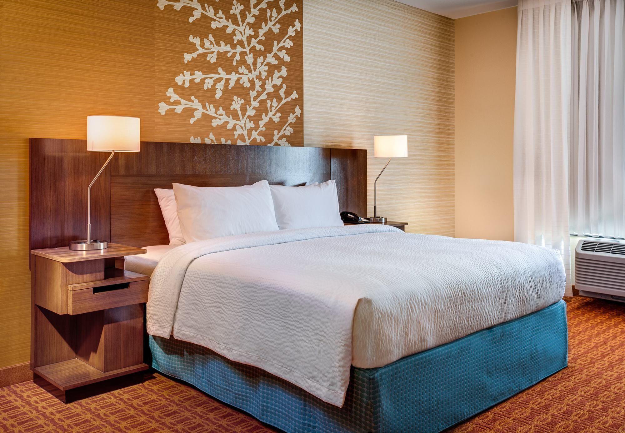 Fairfield Inn & Suites By Marriott Edmonton North מראה חיצוני תמונה