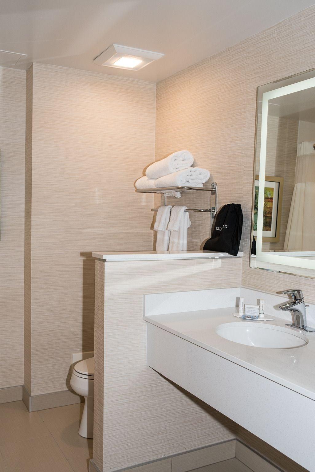 Fairfield Inn & Suites By Marriott Edmonton North מראה חיצוני תמונה