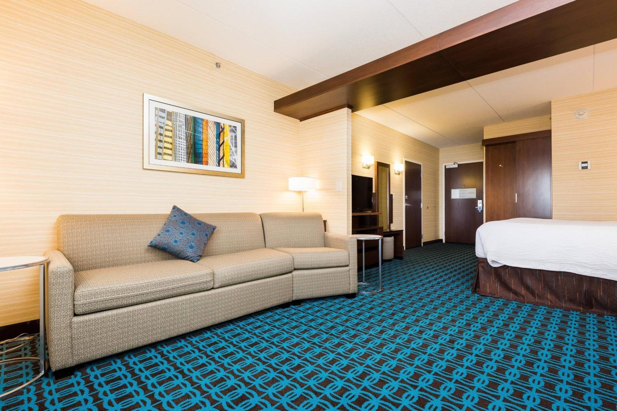 Fairfield Inn & Suites By Marriott Edmonton North מראה חיצוני תמונה