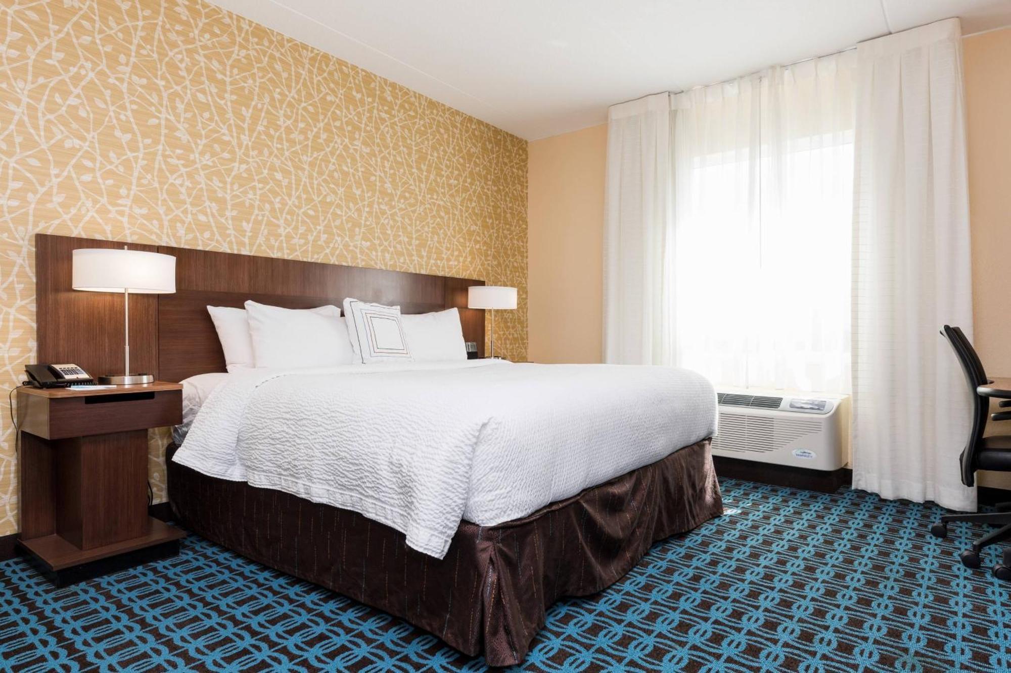 Fairfield Inn & Suites By Marriott Edmonton North מראה חיצוני תמונה