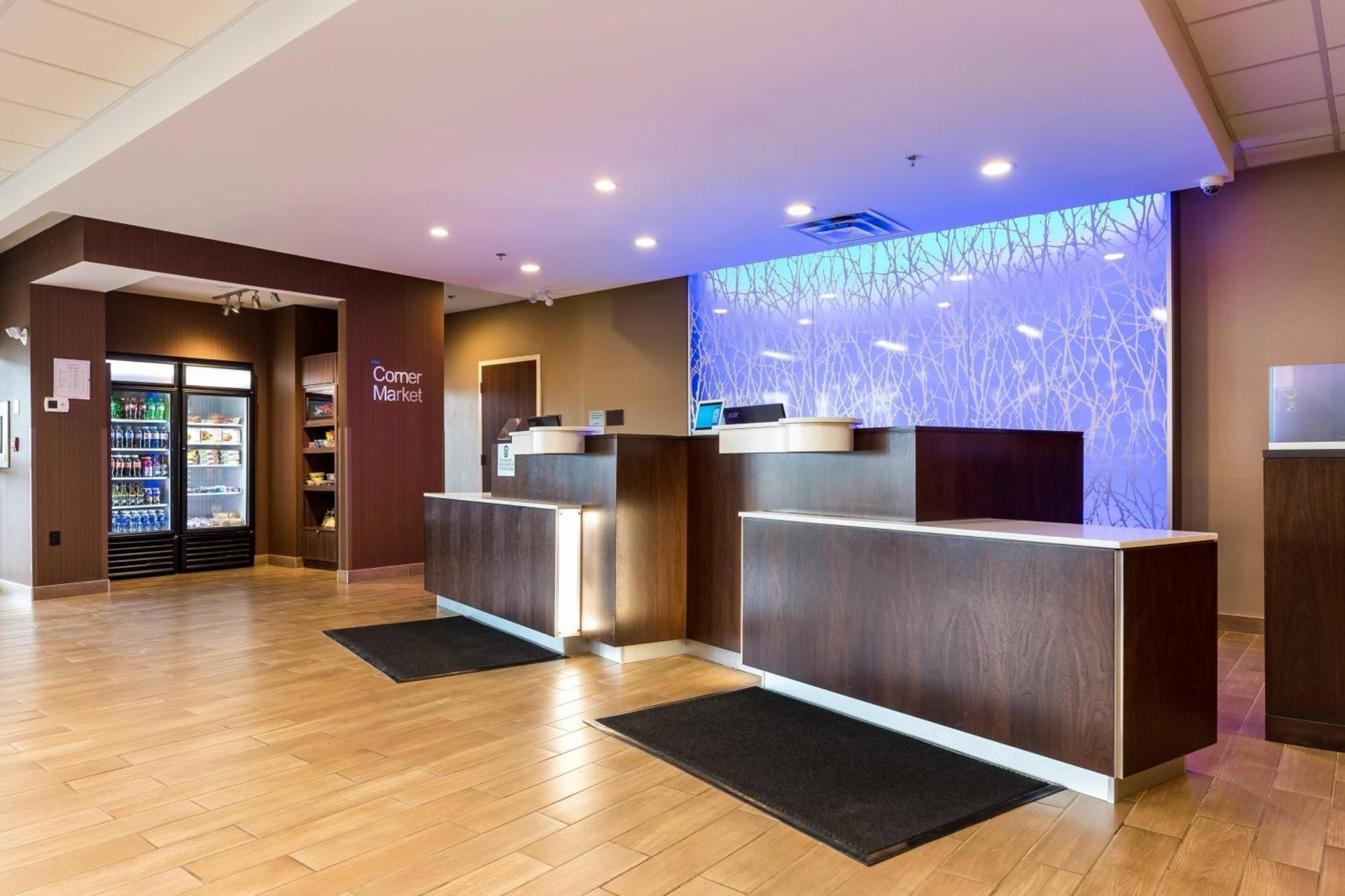 Fairfield Inn & Suites By Marriott Edmonton North מראה חיצוני תמונה