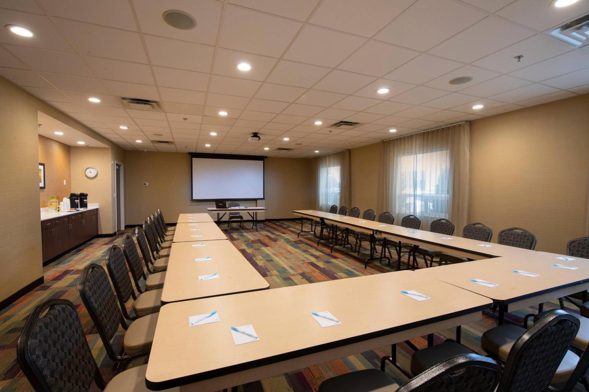 Fairfield Inn & Suites By Marriott Edmonton North מראה חיצוני תמונה