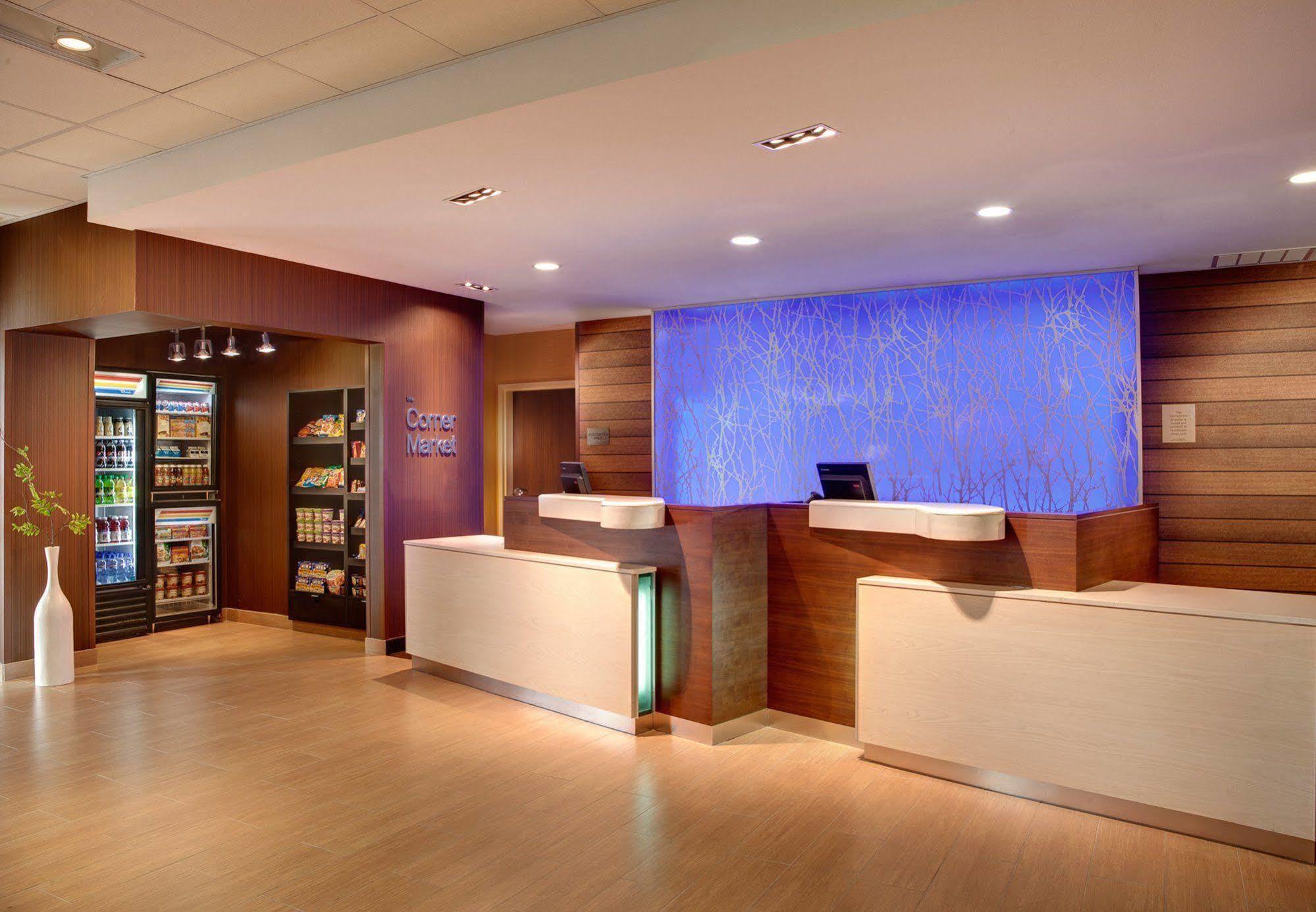 Fairfield Inn & Suites By Marriott Edmonton North מראה חיצוני תמונה